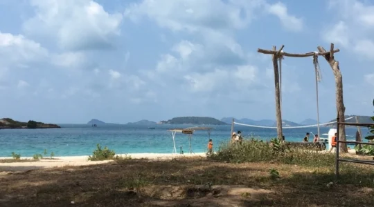 サメサン島